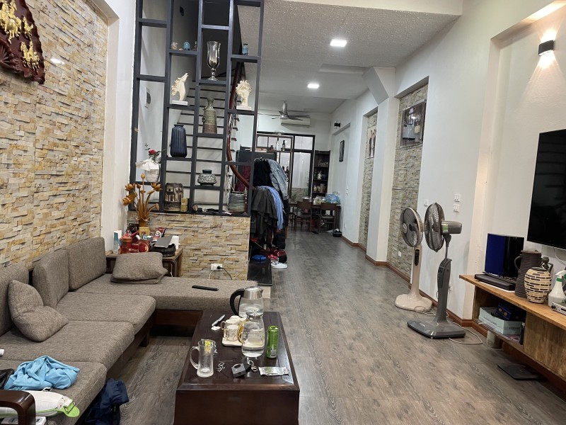 Bán nhà Bát Khối,Thạch Bàn 4 tầng,80m,mt4m oto vào nhà nhỉnh 13 tỷ - Ảnh 1